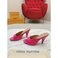 Louis Vuitton Slippers